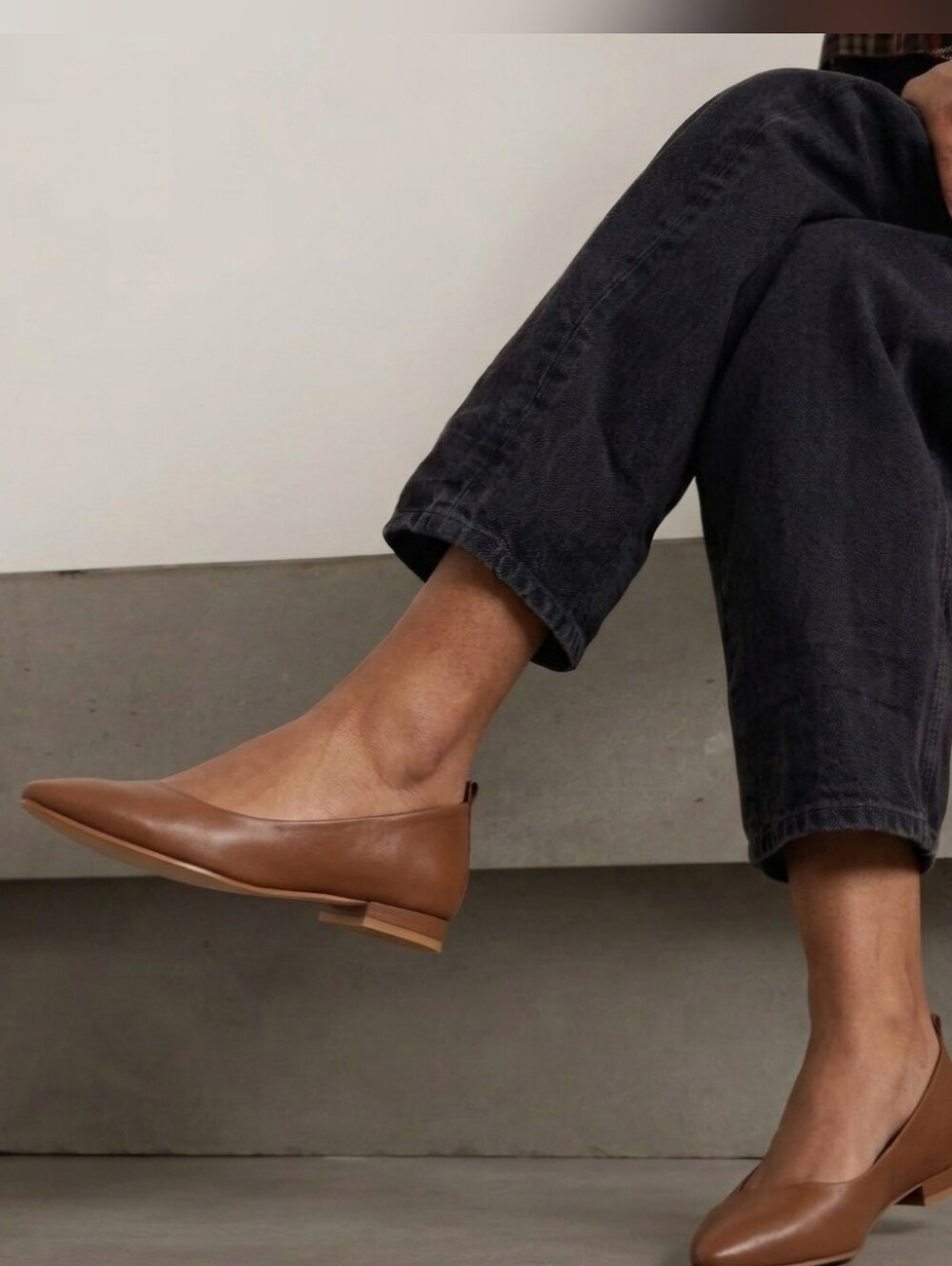 Roolee Brown Pointed-Toe Flats
